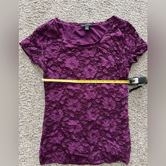 Banana Republic Lace Short Sleeve Blouse - Picture 2 of 4